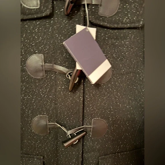 New with tag. Baby Gap girls coat. Size 5 toddler. - Picture 5 of 7